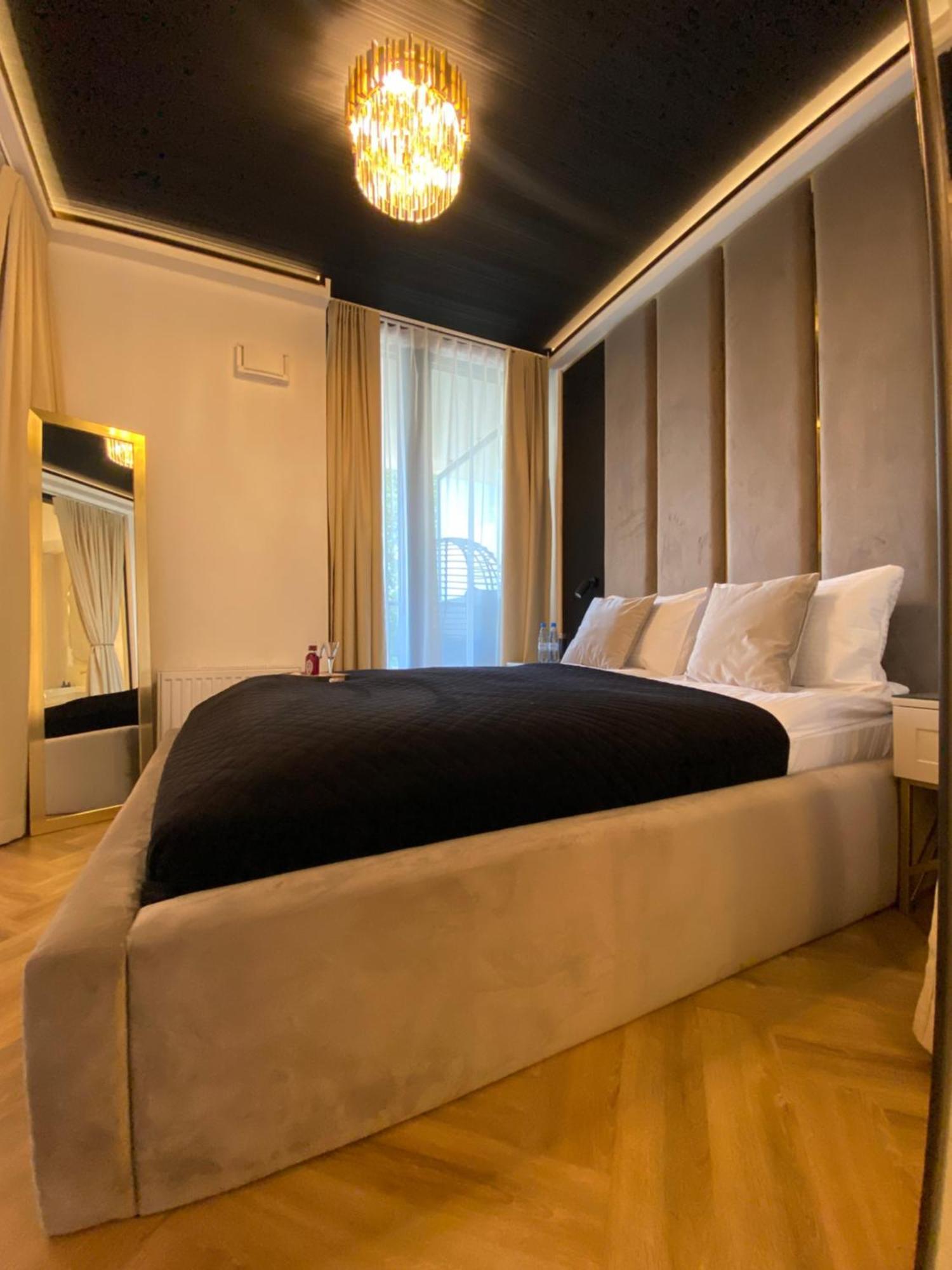 Lux Stays By Torres At K39 Krakkó Kültér fotó